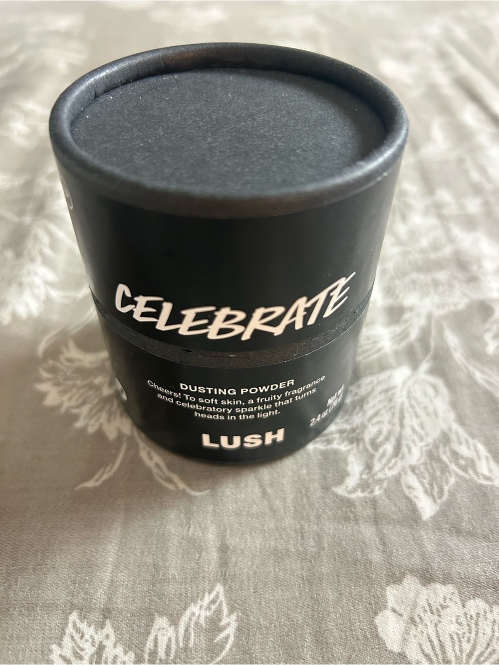 LUSH Celebrate Dusting Powder